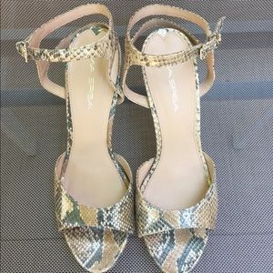 Gorgeous Via Spiga Animal Print Sandals